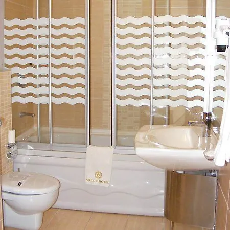 Hotell Serace 4*